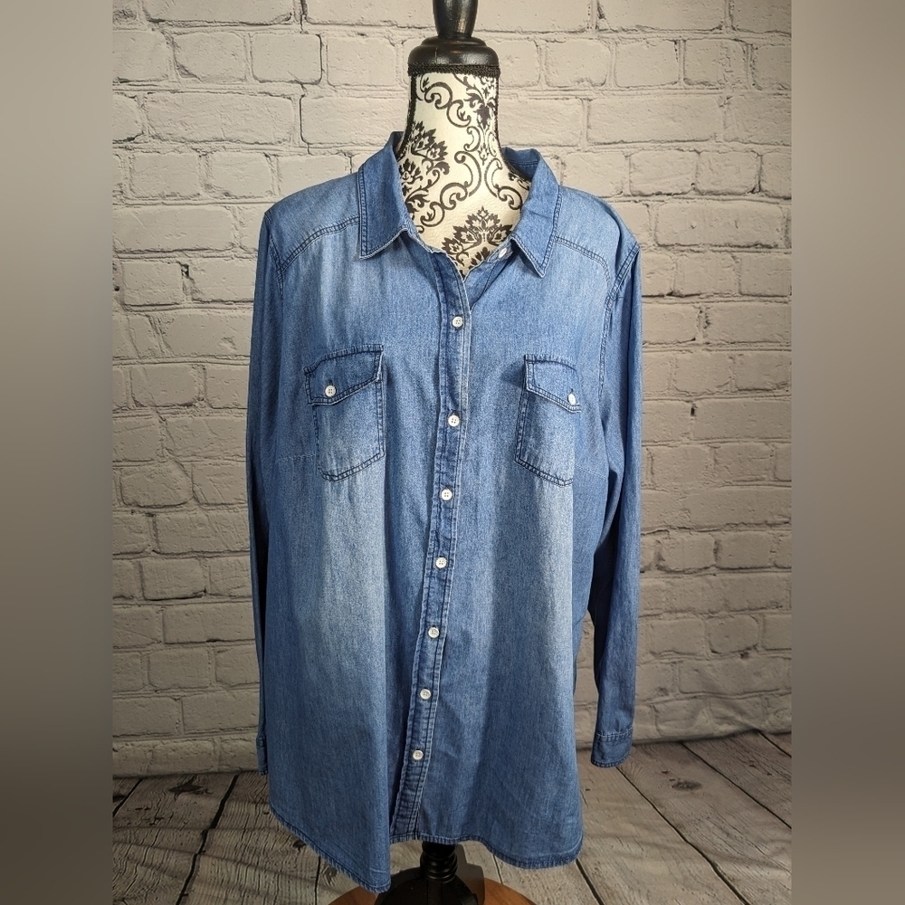 Torrid Women's Long Sleeve Button Front Chambray plus Size 3 Top Pockets B3